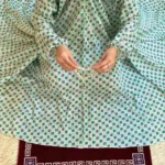 Full Coverage Namaz Chaddar - Floral Lavender - Image 3