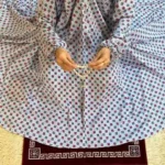 Full Coverage Namaz Chaddar - Floral Lavender - Image 2